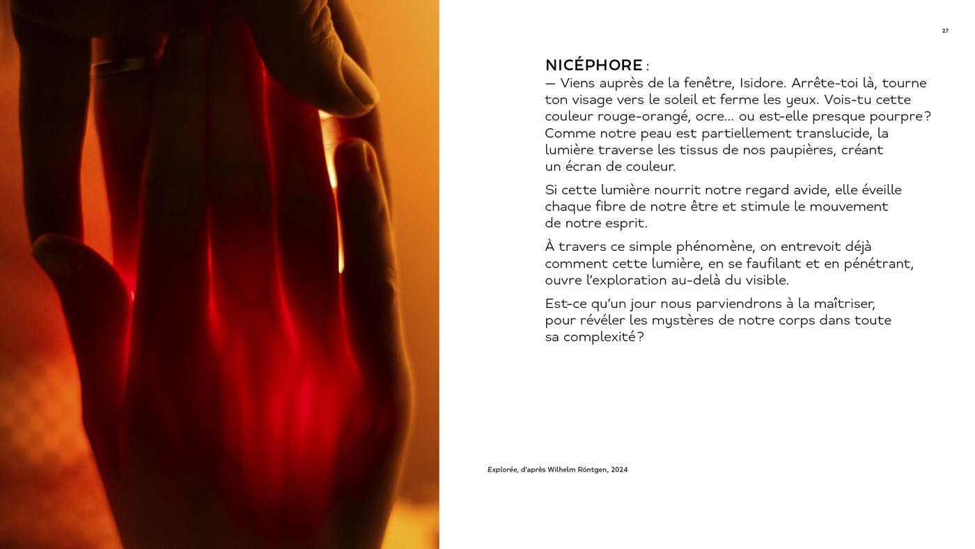 ://: Latentes, double page